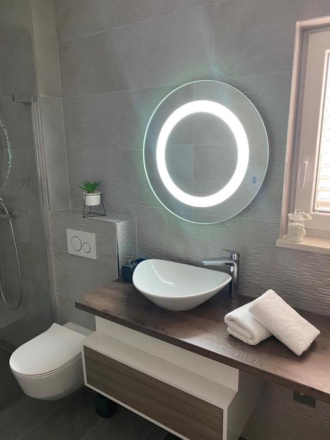 Villa Moon Трогир Екстериор снимка