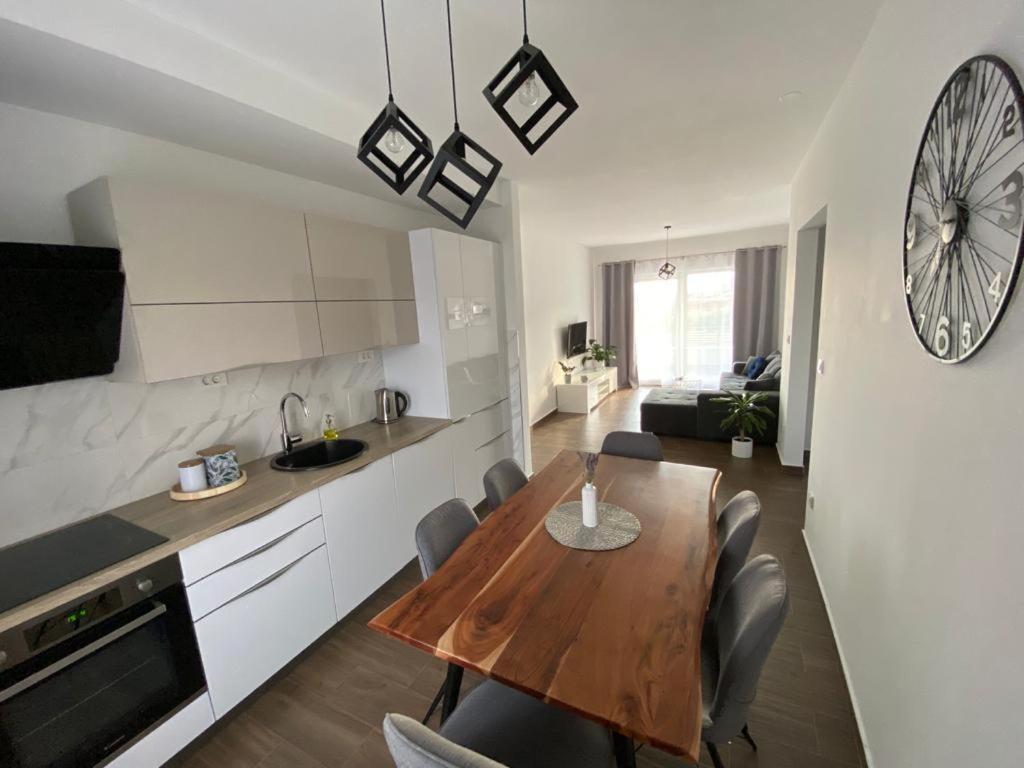 Villa Moon Трогир Екстериор снимка