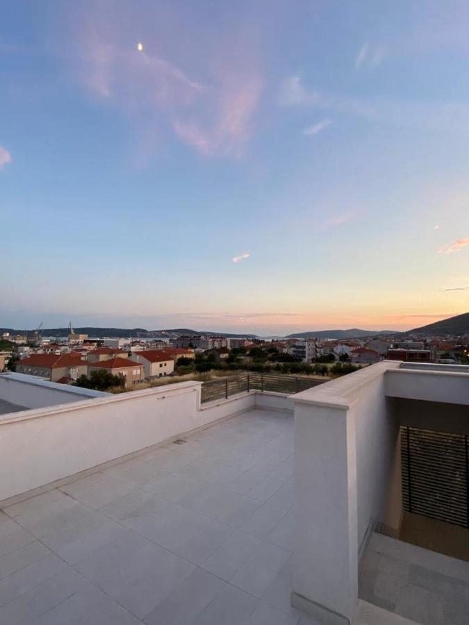 Villa Moon Трогир Екстериор снимка