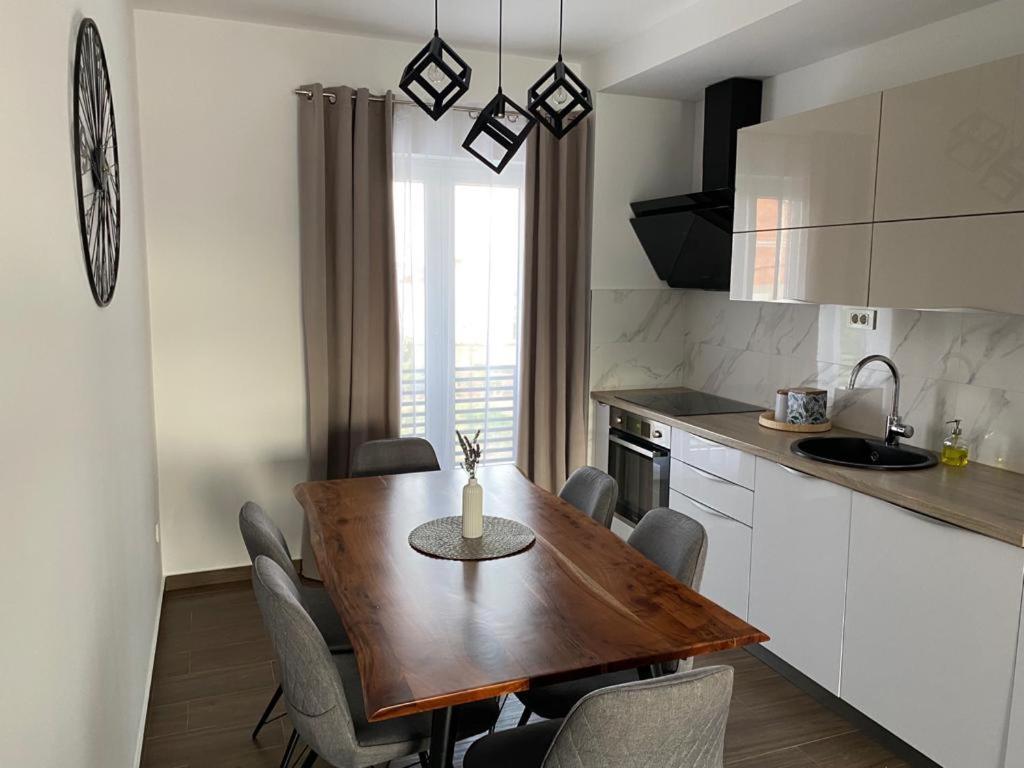 Villa Moon Трогир Екстериор снимка