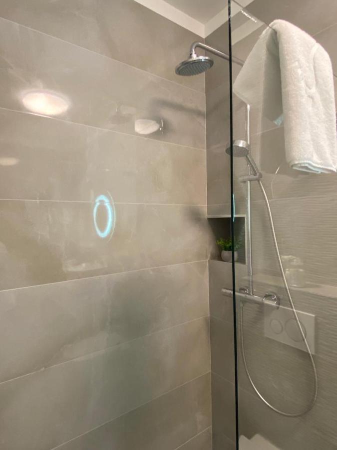 Villa Moon Трогир Екстериор снимка