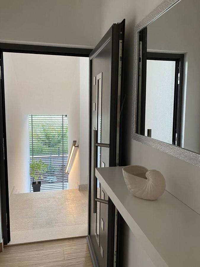 Villa Moon Трогир Екстериор снимка